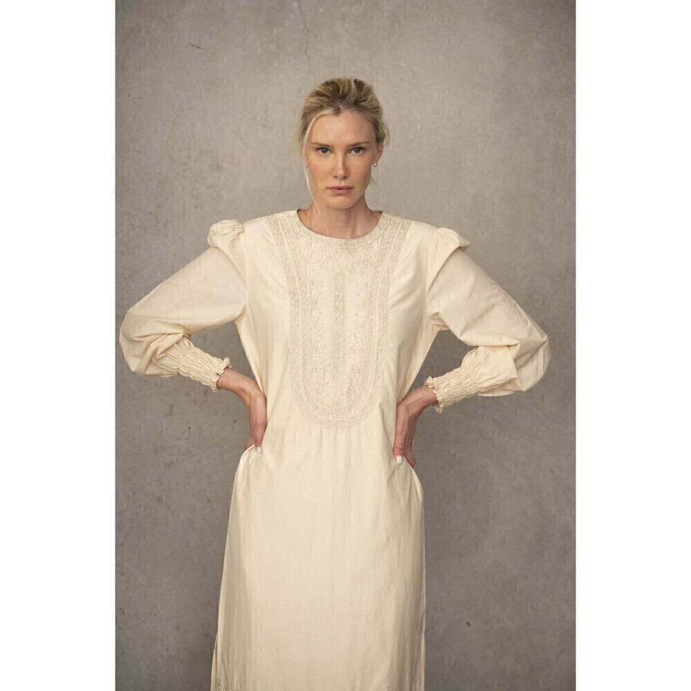 Souk Indigo Cairo Embroidered Maxi Dress Cream/Ivory NWT Size Small